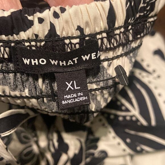 Who What Wear? High Low Maxi Dress Black and White Floral Print - Picture 7 of 8